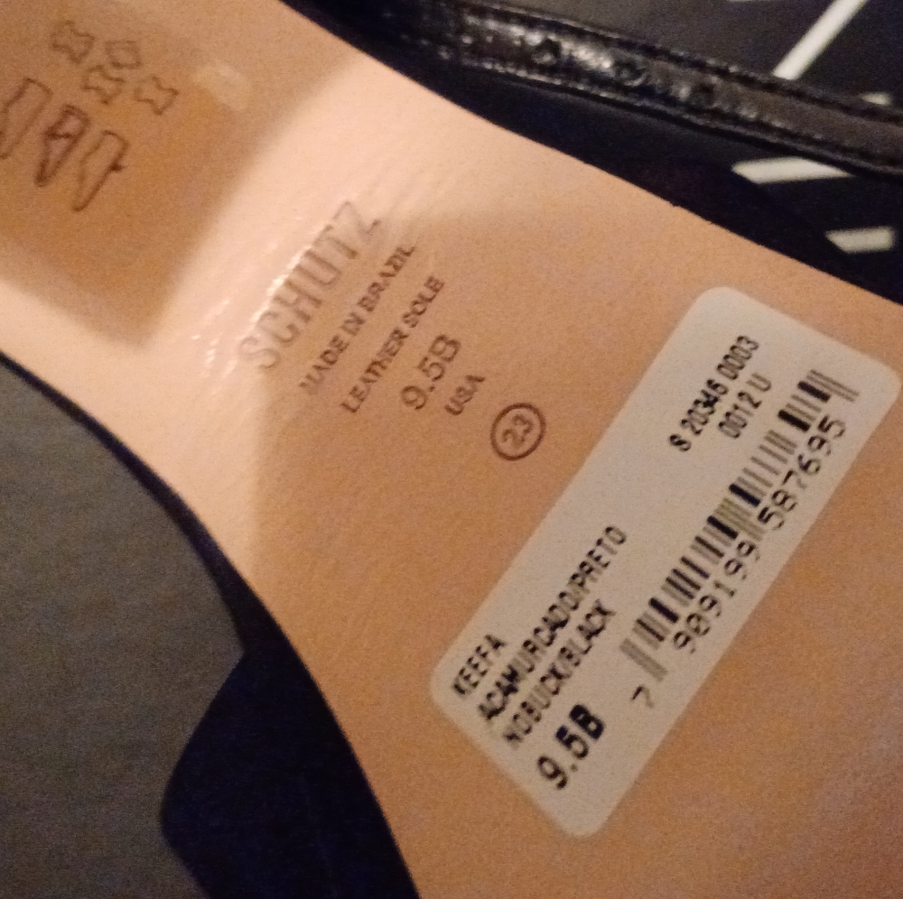 < Black Platform Sandals - image 4